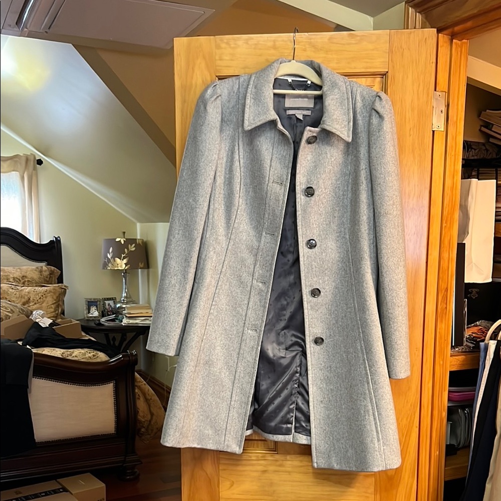 Banana Republic Gray Wool Trench Coat Mid-Length Elegance